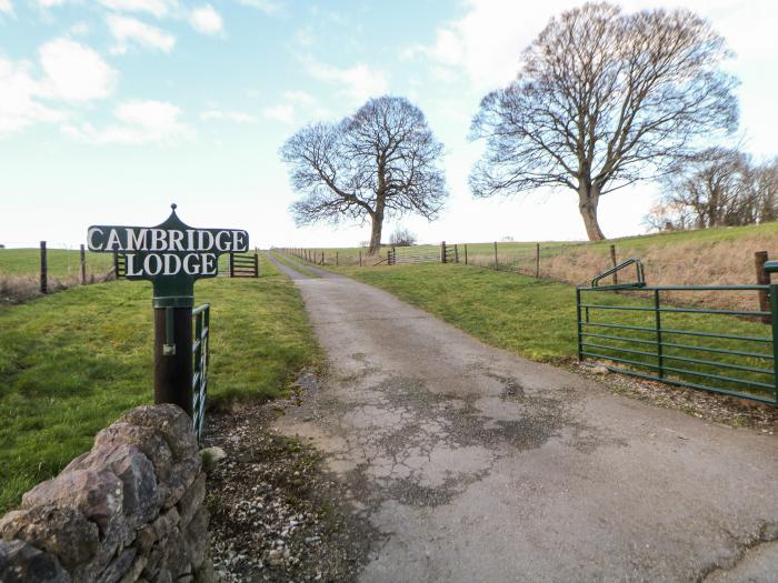 Cambridge Lodge, Peak District