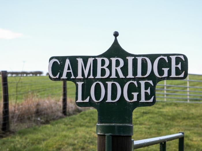 Cambridge Lodge, Peak District