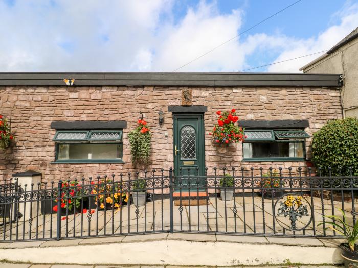 Ffynnonlwyd Cottage, Wales