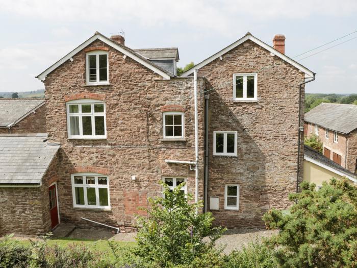 Wheelbarrow Castle, Leominster