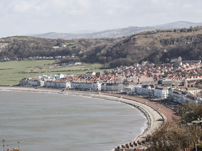 Dunromin, Llandudno