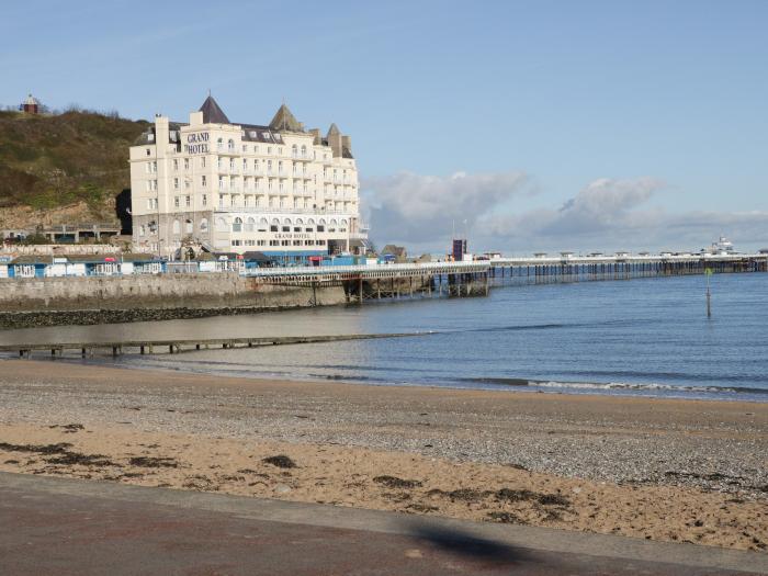 Dunromin, Llandudno