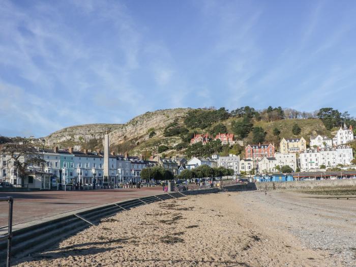 Dunromin, Llandudno