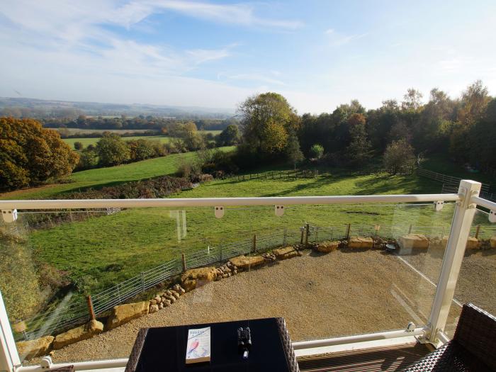 Beautiful Cotswold View, Bourton-On-The-Water