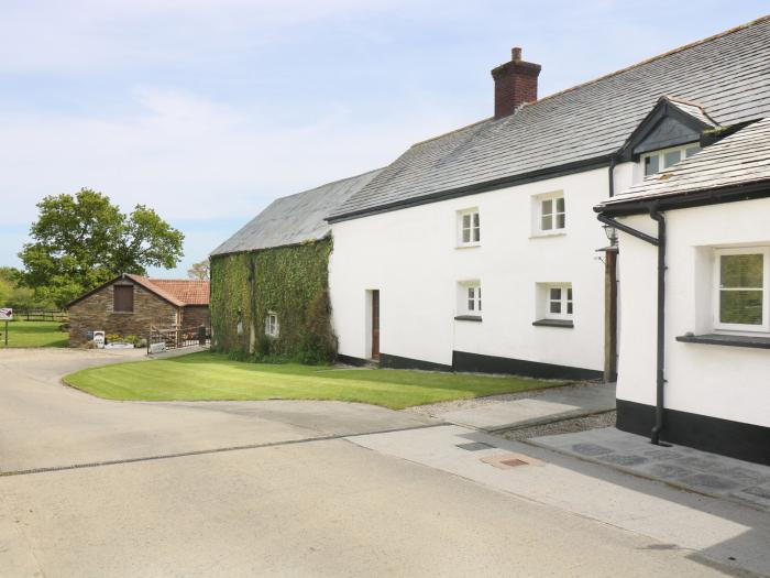 Eastcott Farmhouse, Whitstone