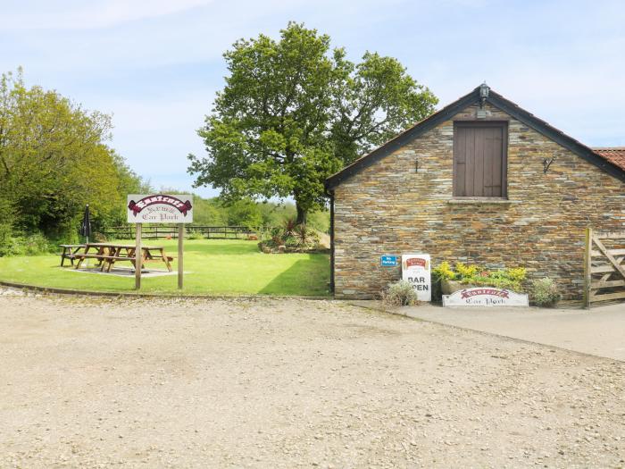 Eastcott Farmhouse, Whitstone