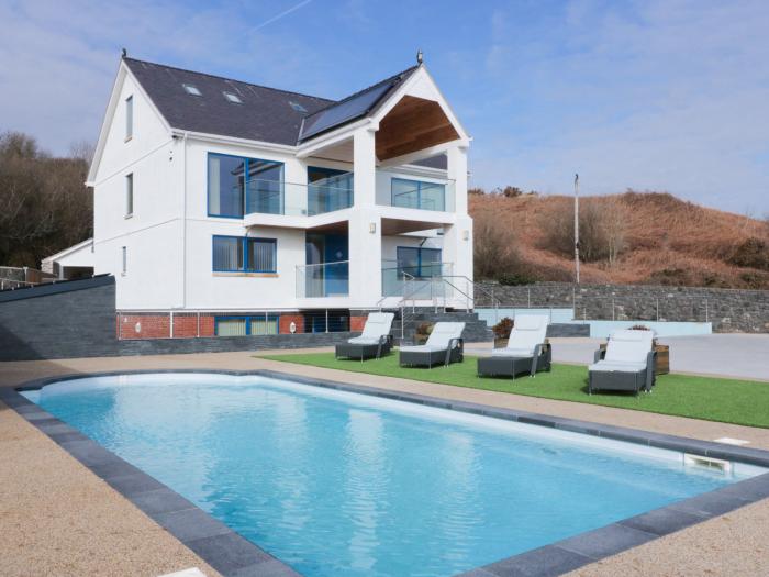 Beach House Apartment, Benllech, Isle Of Anglesey