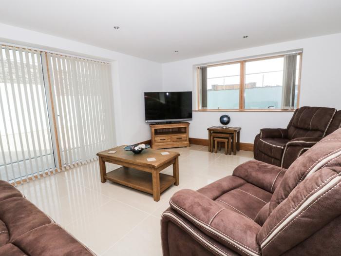 Beach House Apartment, Benllech