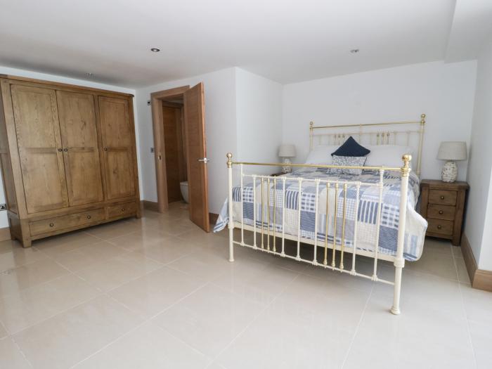 Beach House Apartment, Benllech