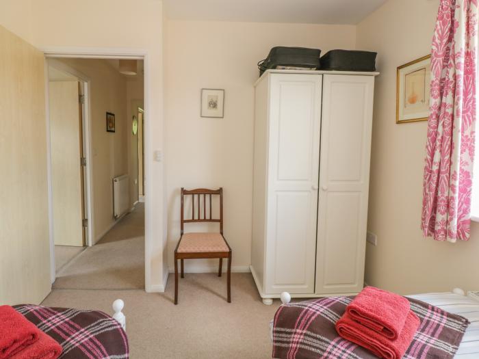 The Wesley Apartment, Somerset Ref 920144