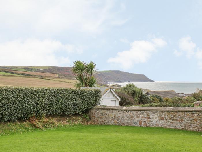 Atlantic Reach, Widemouth Bay