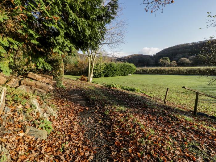 Gardd Ynys, Wales