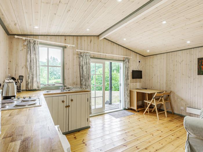 Lakeside Cabin, Devon