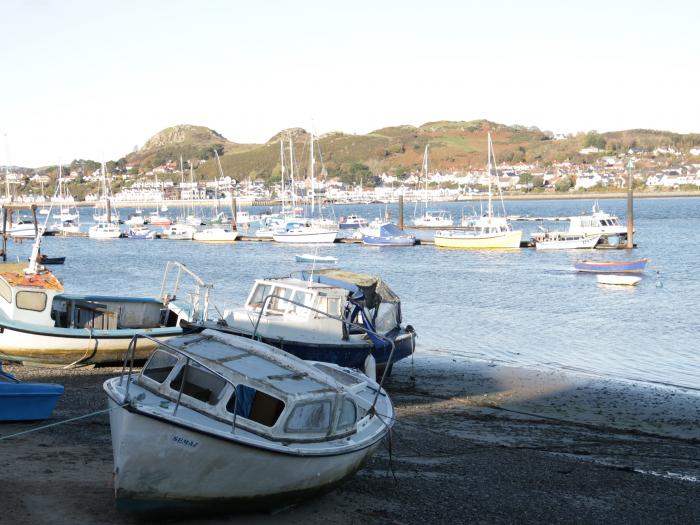 50A  Lloyd Street West, Llandudno, Wales, Close to a beach, is close to the Snowdonia National Park.