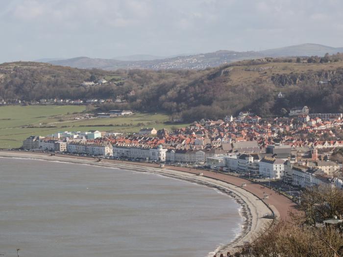 50A  Lloyd Street West, Llandudno, Wales, Close to a beach, is close to the Snowdonia National Park.