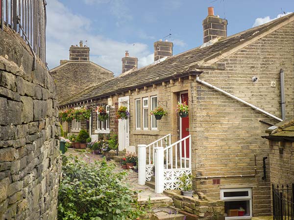 Ginnel Corner, Golcar