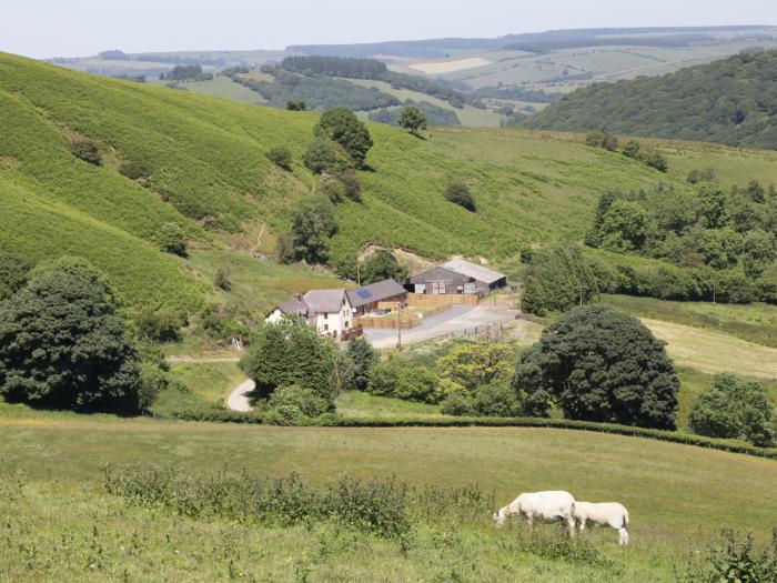 2 Beacon View Barn, Powys