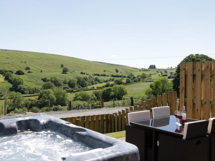 2 Beacon View Barn, Powys