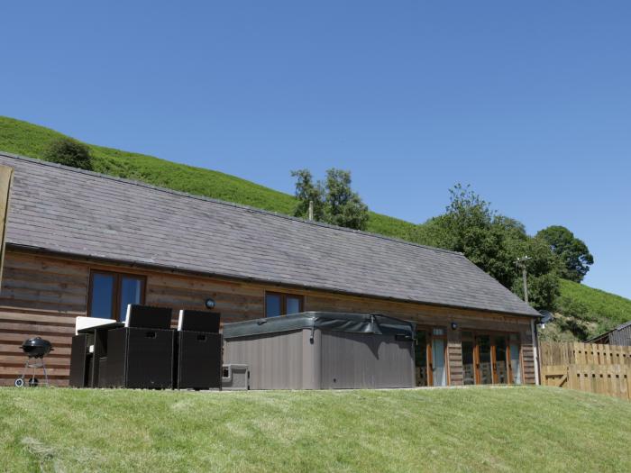 2 Beacon View Barn, Powys