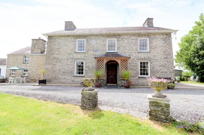 Dolau Farmhouse, Ceredigion