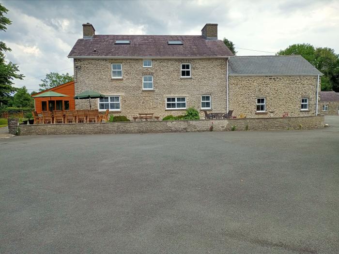 Dolau Farmhouse, Ceredigion