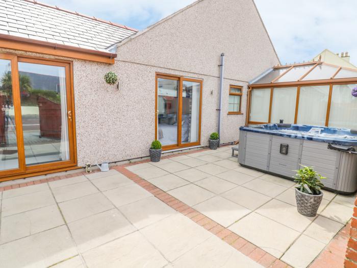 Smithy Cottage, Cemaes Bay, Isle Of Anglesey