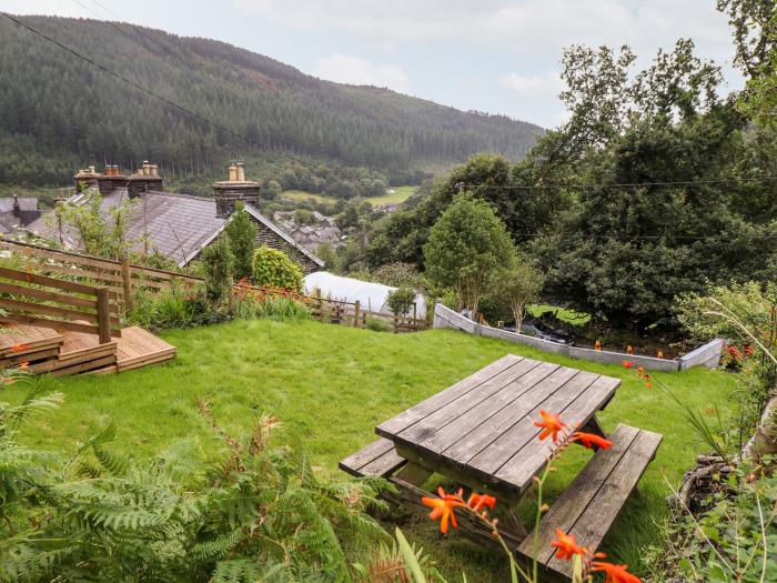 2 Isygraig, Corris