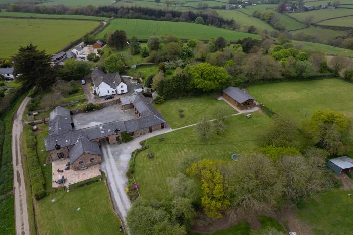 Warren Cottage near Torrington, Devon. In a rural location. Pet-friendly. Shared indoor heated pool.