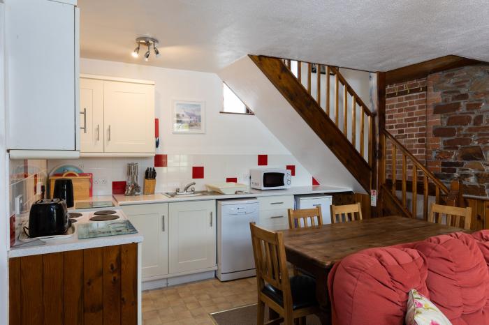 Old Nog Cottage nr Torrington, Devon. Ground-floor living. Pet & child friendly. Indoor heated pool.