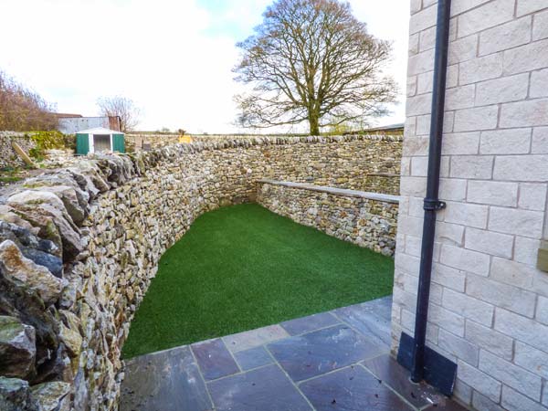 3 Primitive Croft, Peak District