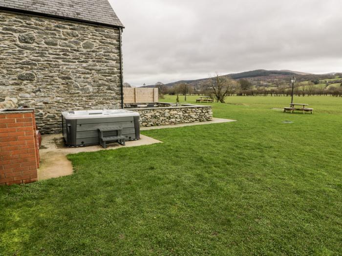 Hay Store, Corwen