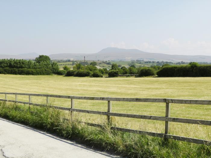 Mill Dam Farm Cottage, Bentham