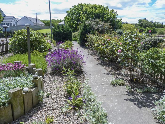 5 DISTILLERY COTTAGES, Scotland, Aberdeenshire, Banff, Inverboyndie