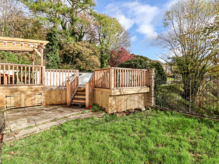 Wharf Cottage, in Llangollen, Denbighshire, North Wales. Close to amenities and River Dee. Grade-II