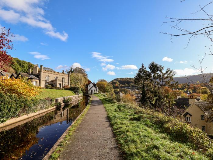 Wharf Cottage, in Llangollen, Denbighshire, North Wales. Close to amenities and River Dee. Grade-II