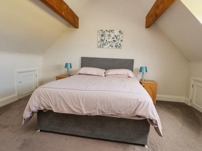 Homewood, Garstang, Lancashire. Hot tub. Smart TVs. Off-road parking. Bedrooms with en-suites. WiFi.