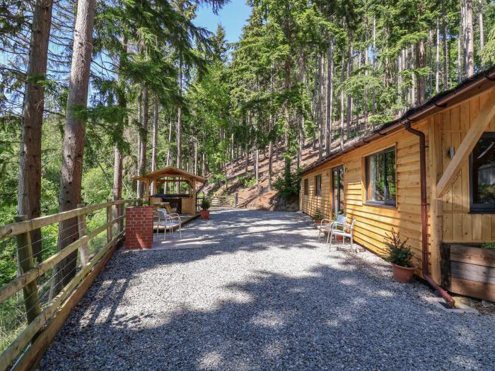 Bryn Mawr Log Cabin, Ruthin