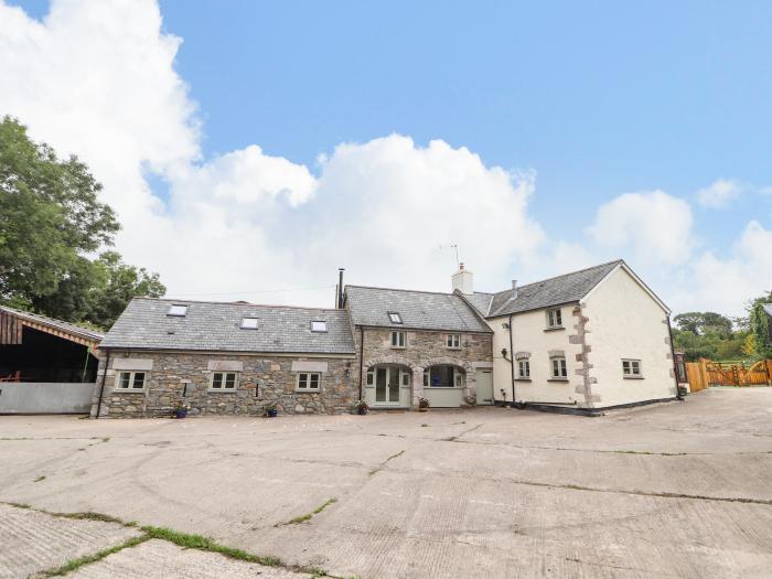 Nant Y Celyn nr Clawdd-Newydd, Denbighshire. Three-bedroom home with enclosed garden and woodburner.