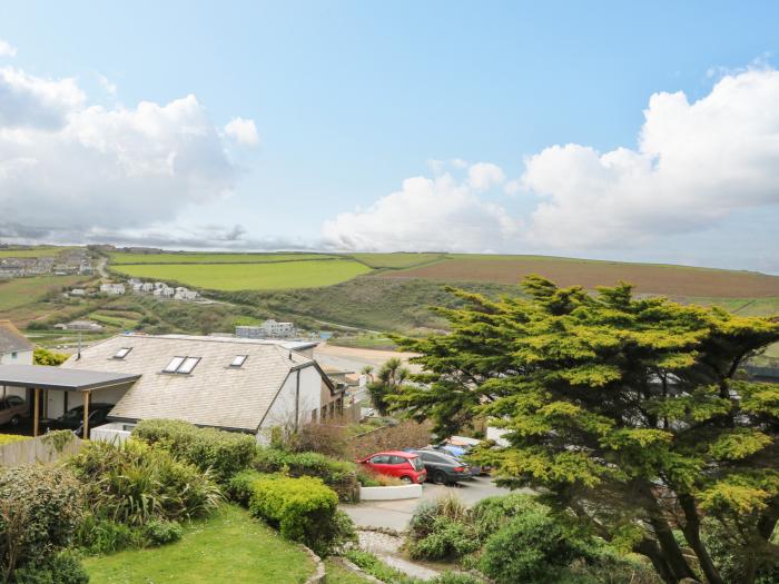 Trelawns, Mawgan Porth