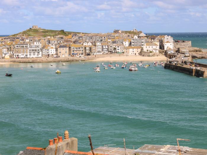 Porthmeor Beach House, St ives