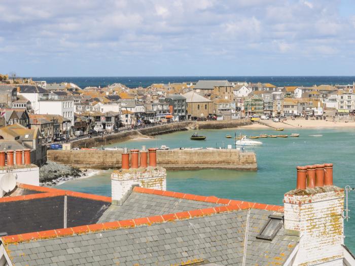 Porthmeor Beach House, St ives