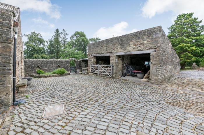 Carr House Farm, Glossop