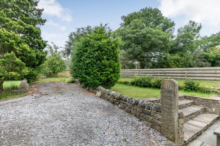 Carr House Farm, Glossop