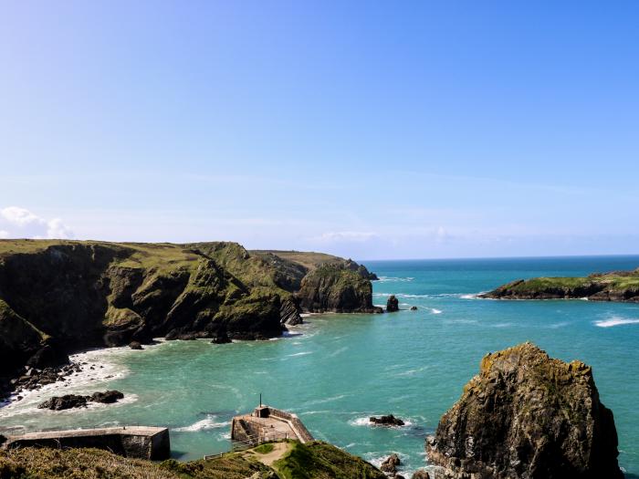 Ridgeback House, Cornwall