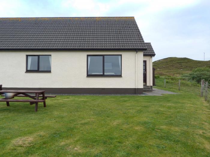 2 BAYVIEW BUNGALOW, Scotland, Scottish Highlands, Ross and Cromarty, Poolewe