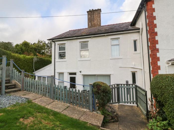 2 Argoed, Llanbedrog, Gwynedd