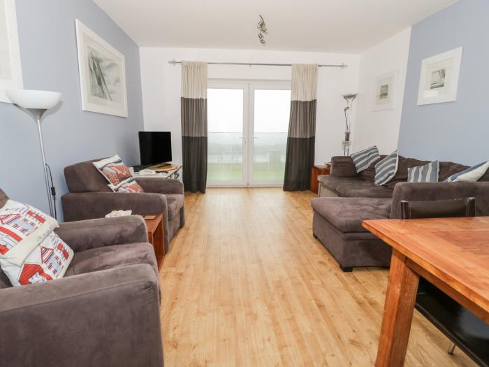 6 West End Point, Pwllheli, Gwynedd