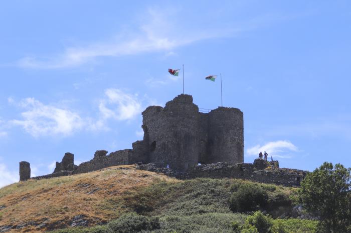 Llawenfan, Criccieth