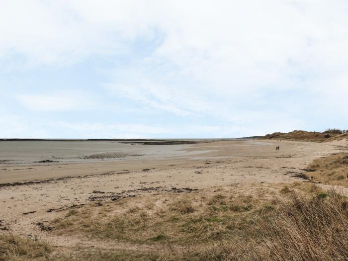 St. Dolmen, Embleton