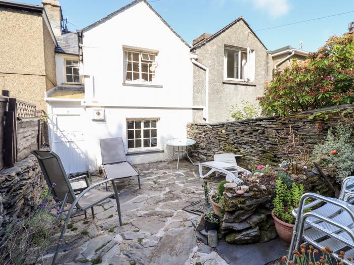 Pump Cottage, 8 Glyn Terrace, Porthmadog